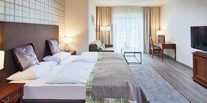 Wellnessurlaub - Day SPA - Altenmarkt im Pongau - Moderne alpine Eleganz und Lifestyle – neu definiert. Durch die ruhige und zentrale Lage von Bad Hofgastein bietet Ihnen das 4-Sterne Sport-, SPA- und Gesundheitshotel regionale Authentizität zeitgemäß interpretiert. - Das Alpenhaus Gasteinertal
