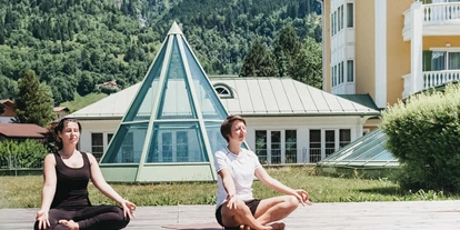 Wellnessurlaub - Day SPA - Altenmarkt im Pongau - Moderne alpine Eleganz und Lifestyle – neu definiert. Durch die ruhige und zentrale Lage von Bad Hofgastein bietet Ihnen das 4-Sterne Sport-, SPA- und Gesundheitshotel regionale Authentizität zeitgemäß interpretiert. - Das Alpenhaus Gasteinertal