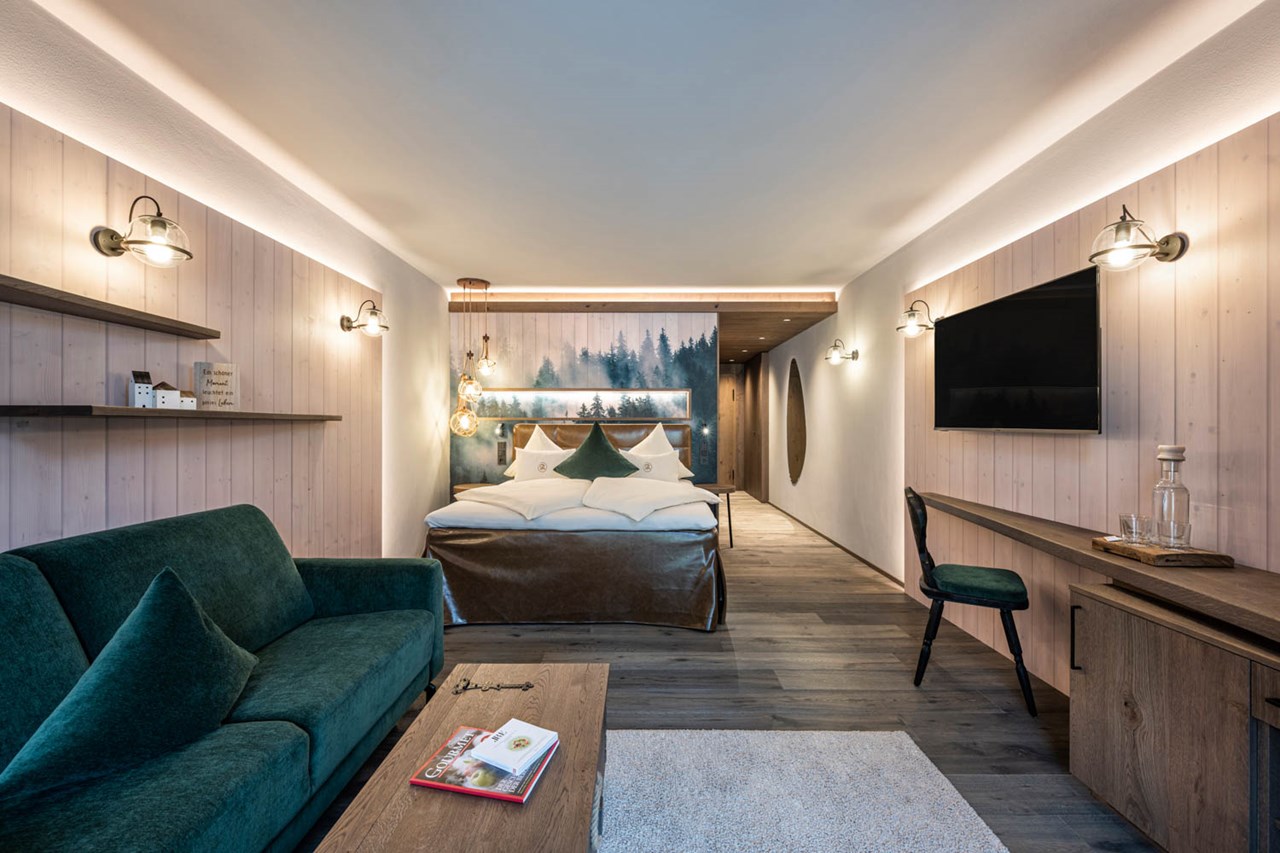 Good Life Resort Riederalm Zimmerkategorien Wohnkomfort-Doppelzimmer "Baumtraum"