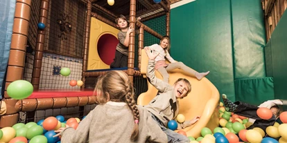 Wellnessurlaub - Schwanenstadt - Waldhof Kinderwelt - Waldhof Fuschlsee Resort