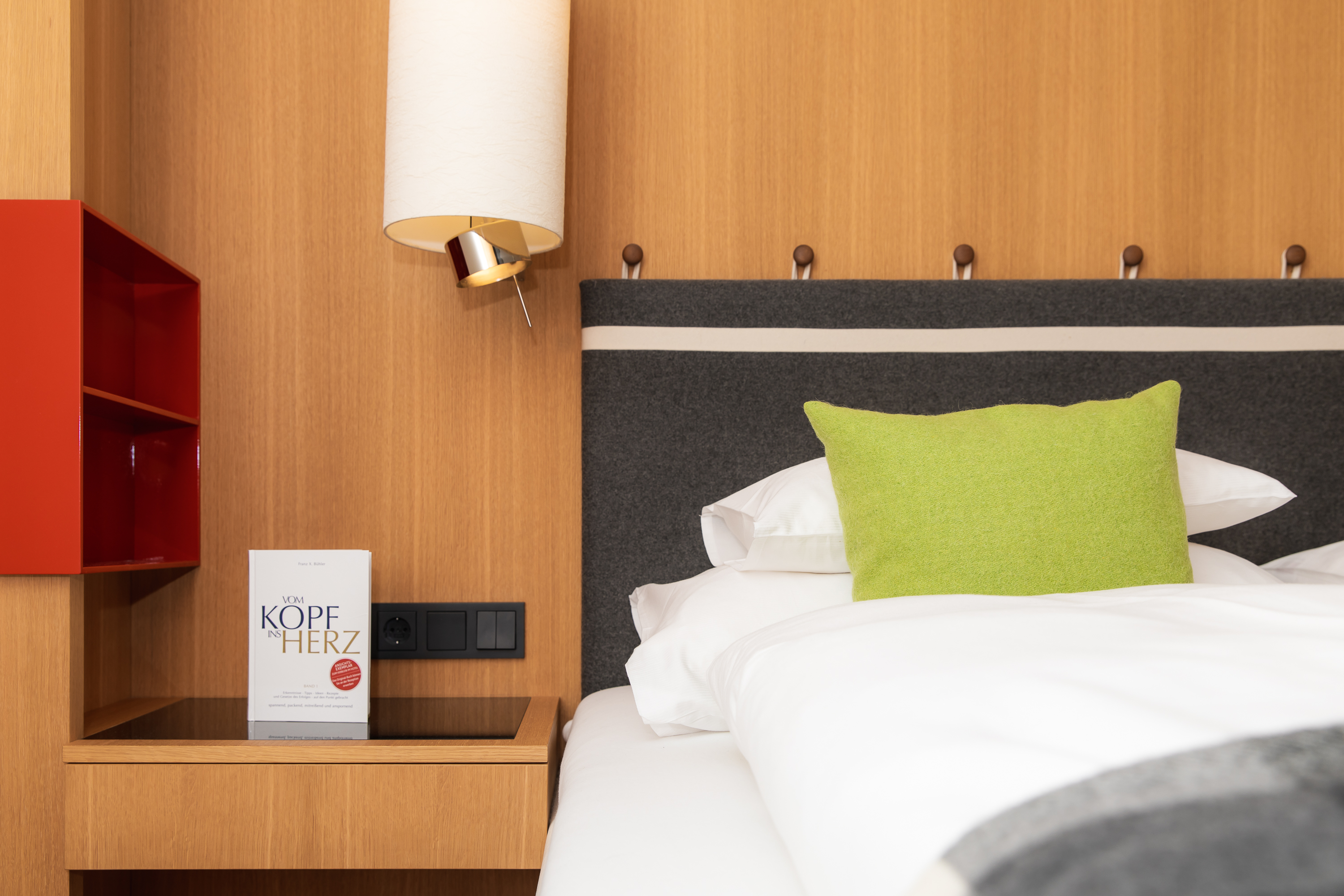 Wellnesshotel: Zimmer  Stil "Design" - Familien- & Gartenhotel Theresia****S