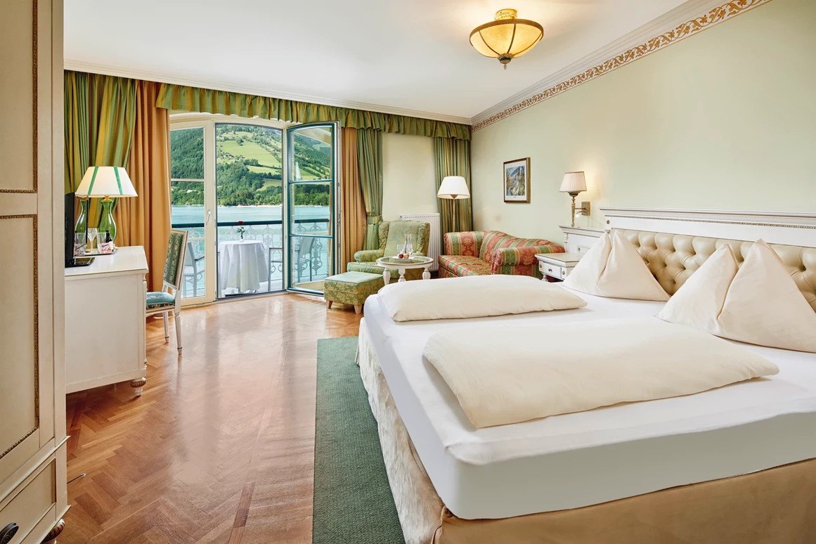 Wellnesshotel: Wellness Deluxe Doppelzimmer - GRAND HOTEL ZELL AM SEE
