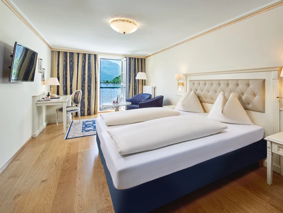 Wellnesshotel: Komfort Doppelzimmer mit Seeblick (ohne Balkon) - GRAND HOTEL ZELL AM SEE