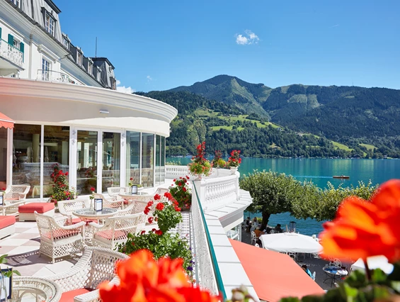 Wellnesshotel: Seebar Terrasse - GRAND HOTEL ZELL AM SEE