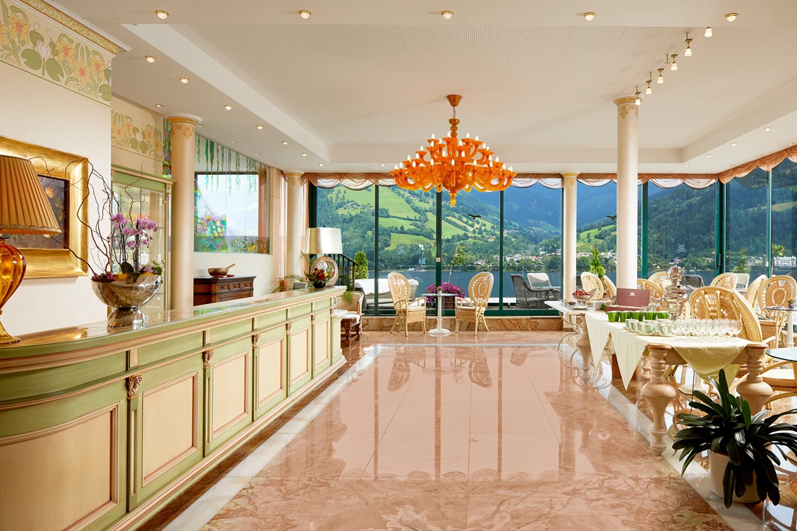 Wellnesshotel: Lobby GRANDSPA Wellnessbereich - GRAND HOTEL ZELL AM SEE