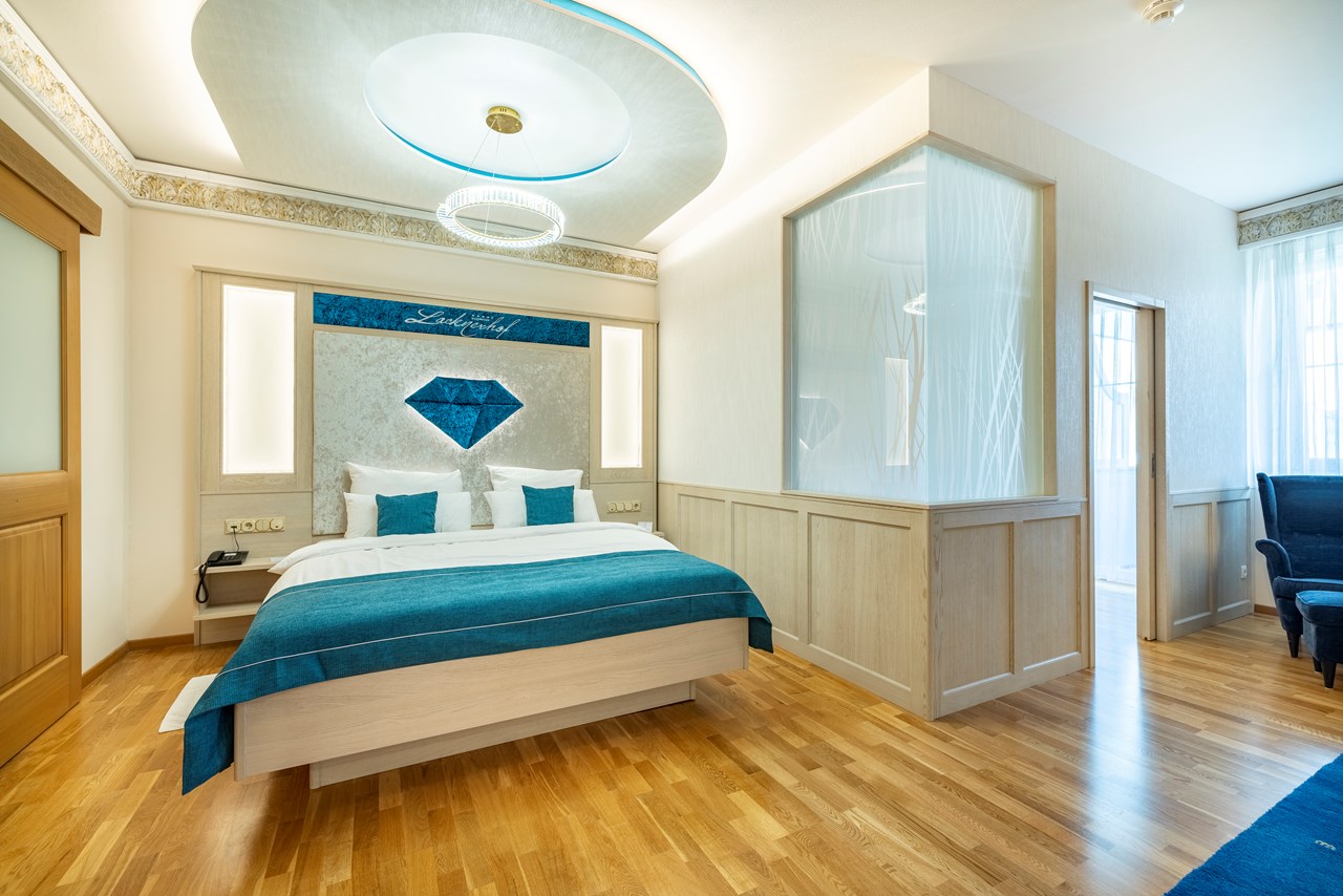 Schlosshotel Lacknerhof****S Zimmerkategorien Crystal-Suite