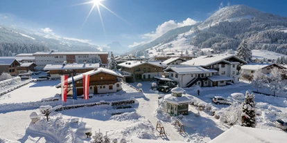 Wellnessurlaub - Ruhpolding - Die Aussicht im Winter direkt aus einem der Zimmer oder Suiten im Hotel Sonne 4* Superior - Hotel Sonne 4*Superior