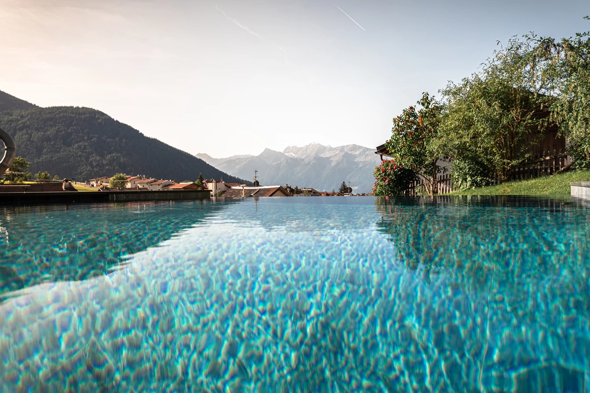 Wellnesshotel: Infinitypool - Maraias Luxury Suites & Apartments