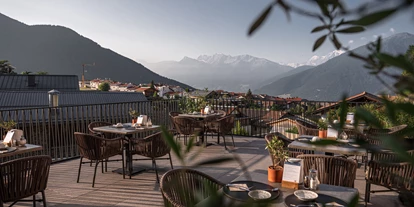 Wellnessurlaub - Dorf Tirol - Terrasse - Maraias Luxury Suites & Apartments