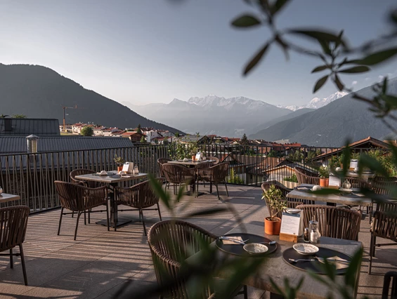 Wellnesshotel: Terrasse - Maraias Luxury Suites & Apartments