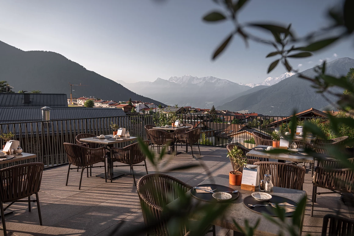 Wellnesshotel: Terrasse - Maraias Luxury Suites & Apartments