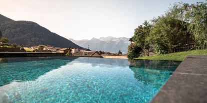 Wellnessurlaub - Dorf Tirol - Infinitypool - Maraias Luxury Suites & Apartments