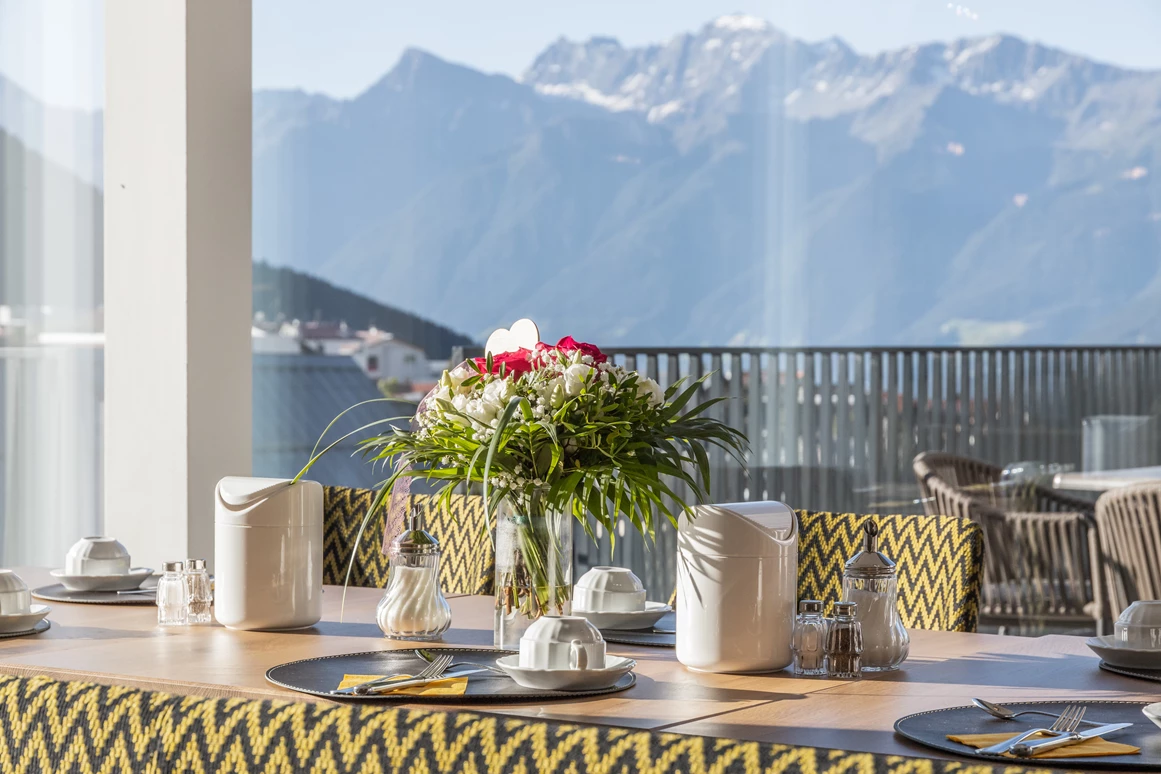 Wellnesshotel: Frühstücksraum - Maraias Luxury Suites & Apartments