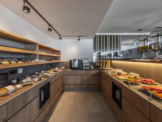 Wellnesshotel: Frühstücksbuffet - Maraias Luxury Suites & Apartments