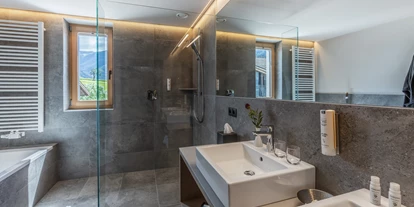 Wellnessurlaub - Dorf Tirol - Badezimmer Apartment - Maraias Luxury Suites & Apartments
