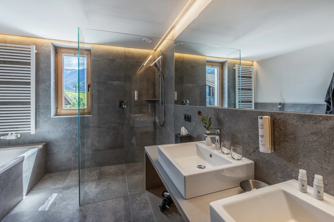 Wellnesshotel: Badezimmer Apartment - Maraias Luxury Suites & Apartments