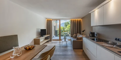 Wellnessurlaub - Dorf Tirol - Wohnraum Apartment - Maraias Luxury Suites & Apartments