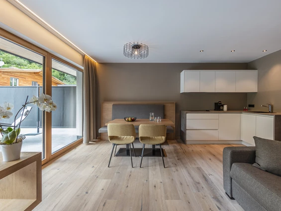 Wellnesshotel: Wohnraum Apartment - Maraias Luxury Suites & Apartments