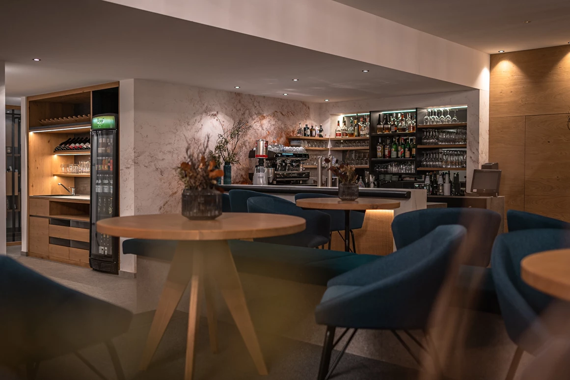 Wellnesshotel: Trustbar, Bar, Lounge - Maraias Luxury Suites & Apartments