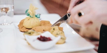 Wellnessurlaub - Verpflegung: Halbpension - Lungau - Wiener Schnitzel  - Hotel Schneider