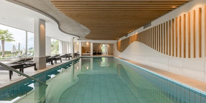 Wellnessurlaub - Dorf Tirol - Innenpool - Hotel Kiendl