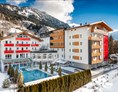 Wellnesshotel: Aussenansicht Winter - Impuls Hotel Tirol