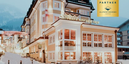 Wellnessurlaub - Parkplatz: kostenlos in Gehweite - Grießen (Leogang) - Österreichischer Hof