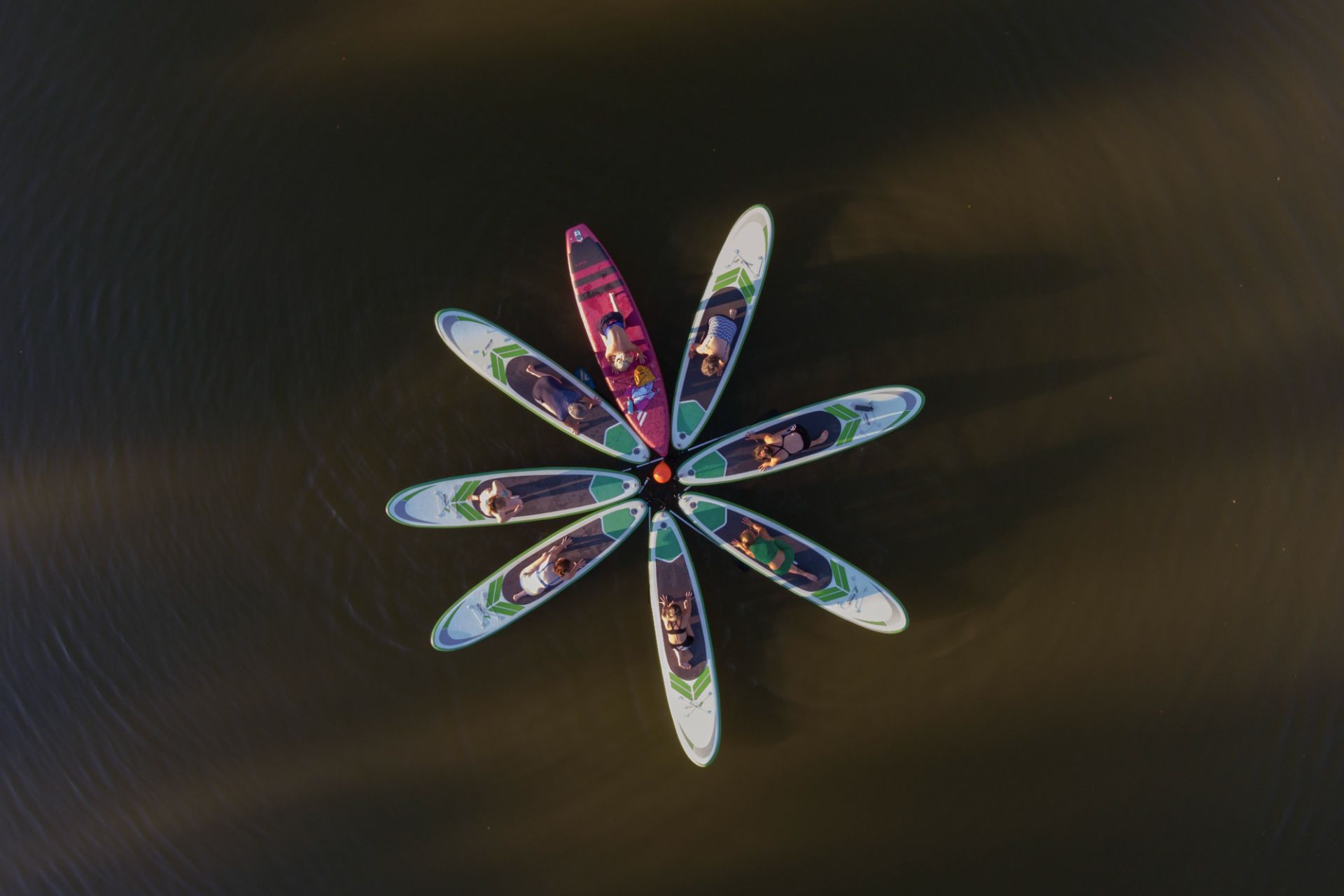 Wellnesshotel: Stand-up-Yoga auf dem Ritzensee  - Ritzenhof – Hotel und Spa am See - Wasser