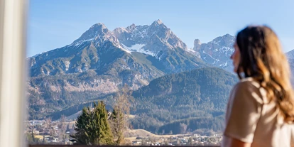 Wellnessurlaub - Day SPA - Altenmarkt im Pongau - Aussicht vom Hotelzimmer auf das Steinerne Meer  - Ritzenhof – Hotel und Spa am See