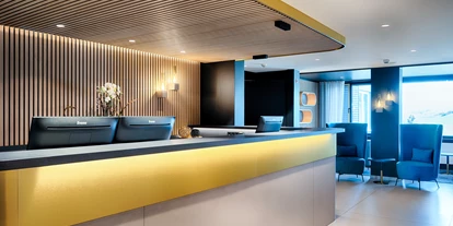 Wellnessurlaub - Verpflegung: Frühstück - Kall - Rezeption - Seehotel am Stausee