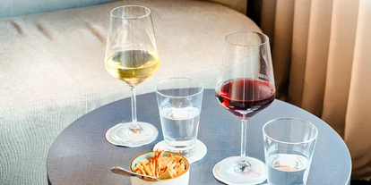 Wellnessurlaub - Verpflegung: Frühstück - Kall - Lobbybar - Seehotel am Stausee