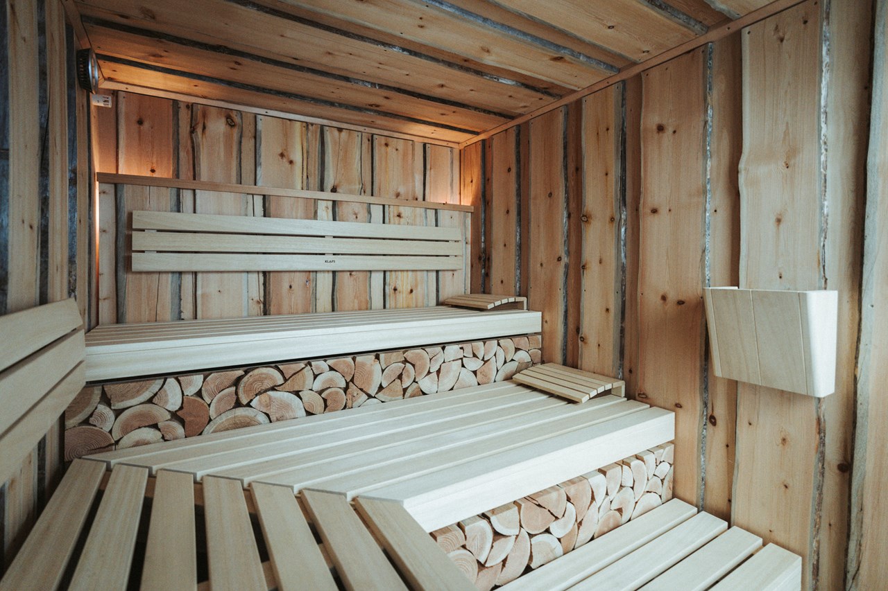 Hotel Dirsch Wellness und Spa Resort Naturpark Altmühltal Saunen und Bäder im Detail Waldsauna