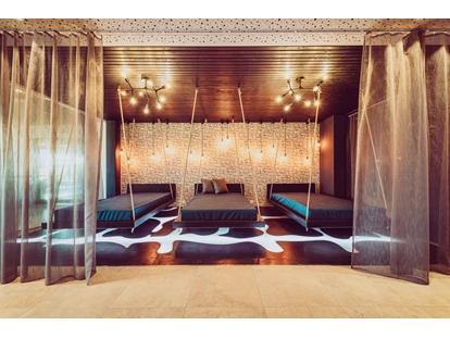Wellnessurlaub - Day SPA - Knotzberg (Neukirchen am Walde, Natternbach) - Ansprechende Ruheräume mit zahlreichen Rückzugsmöglichkeiten - Landrefugium Obermüller | 360 ° Glück | 4,5 Sterne