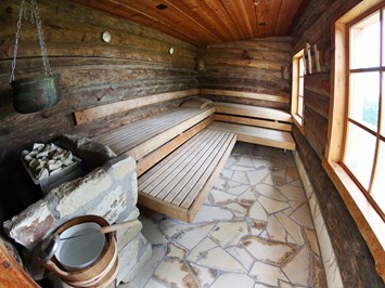 Wellness-Wohlfühlhotel Sonnentau Saunen und Bäder im Detail Kelo_sauna