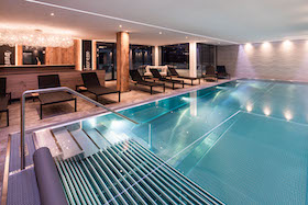 Wellnessurlaub - Ganzkörpermassage - Ursprung Panorama Hotel