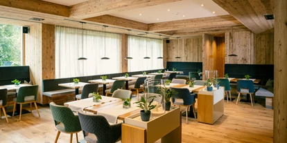 Wellnessurlaub - Ladestation Elektroauto - Eden (Glödnitz) - Restaurant freundlich, hell - Evident Hotel Prägant****