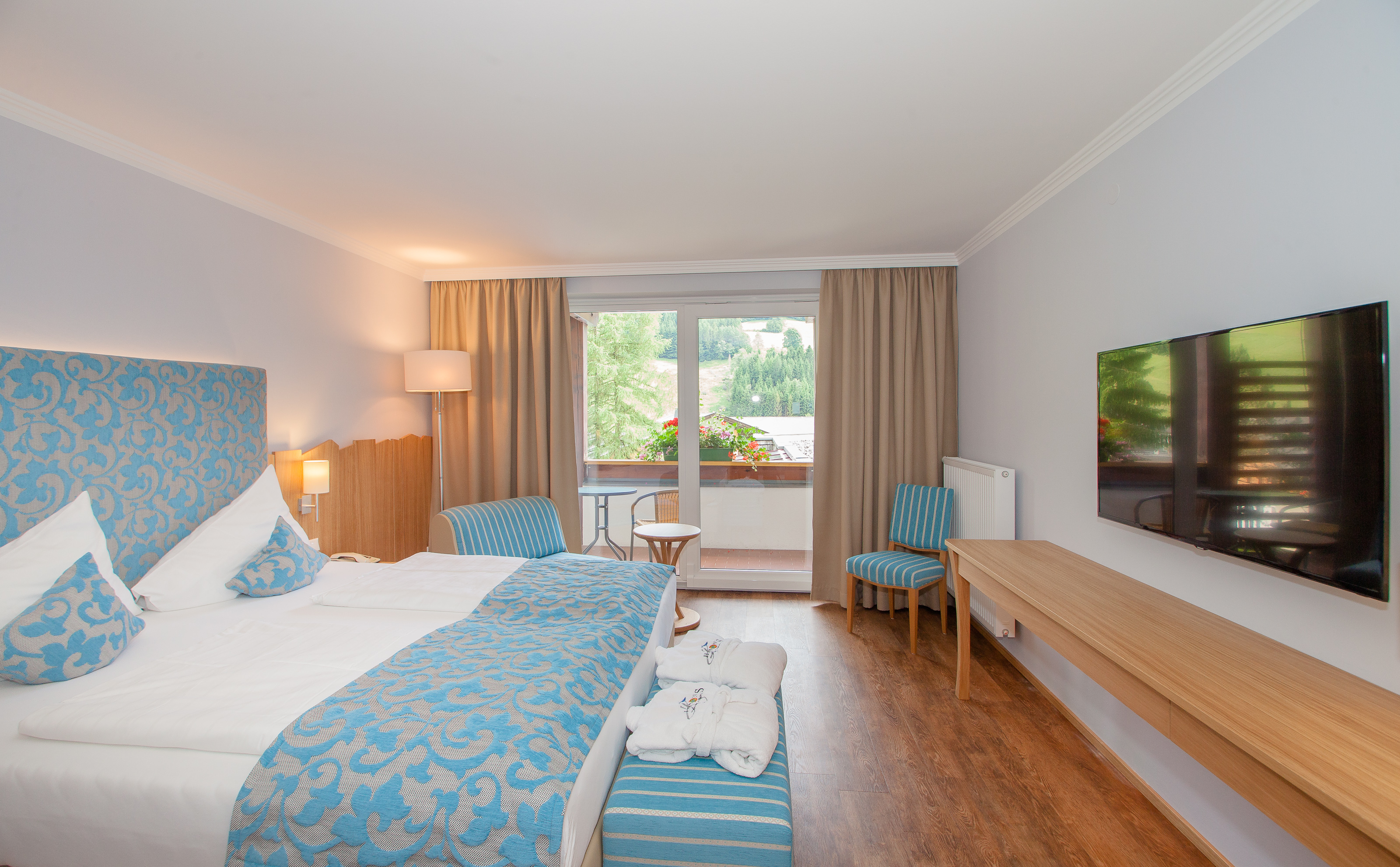 Wellnesshotel: Komfortzimmer Jahreszeiten Winter - Evident Hotel Prägant****S - Zimmer | Suiten