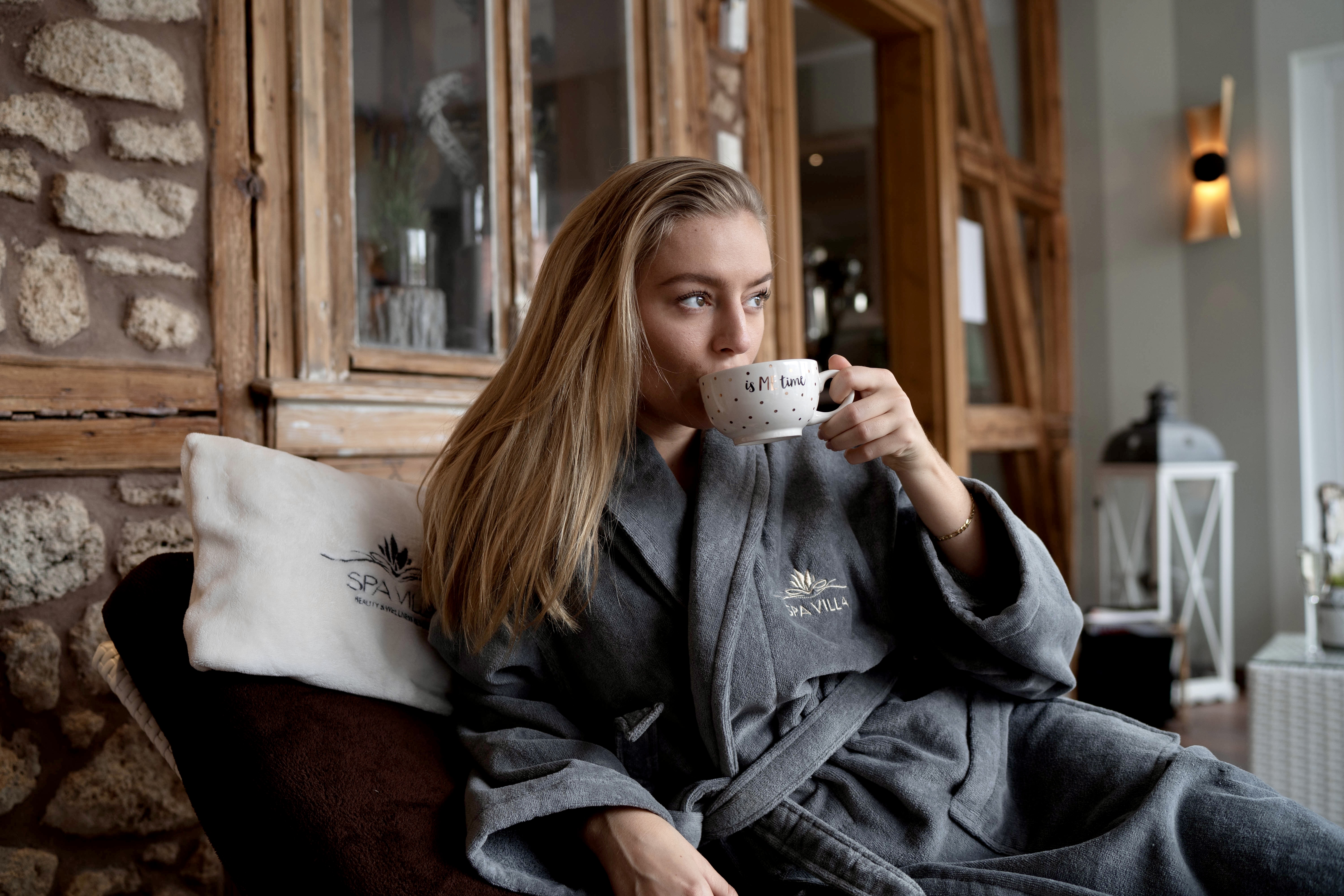 Wellnesshotel: Wellness für Sie, Solos, Einzelpersonen, Schwangere, Freunde, Freundinnen als DaySpa, PrivateSpa oder in einem Hotelzimmer mit Whirlpool und Sauna mit Übernachtung - SPA VILLA Hotel, Private Spa & Day Spa