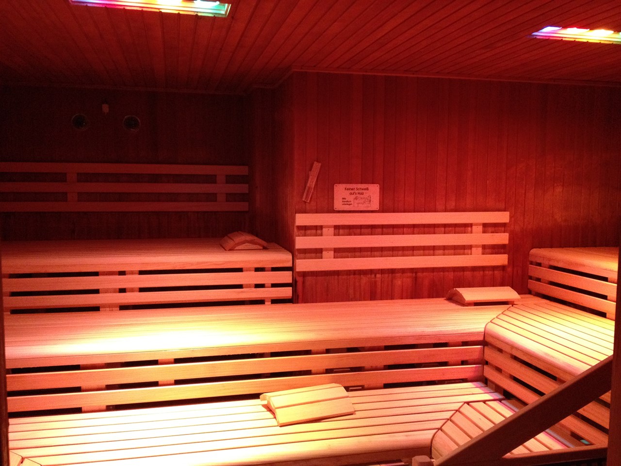 Vital Hotel Therme & Wellnessresort Bad Lippspringe Saunen und Bäder im Detail Salzsauna