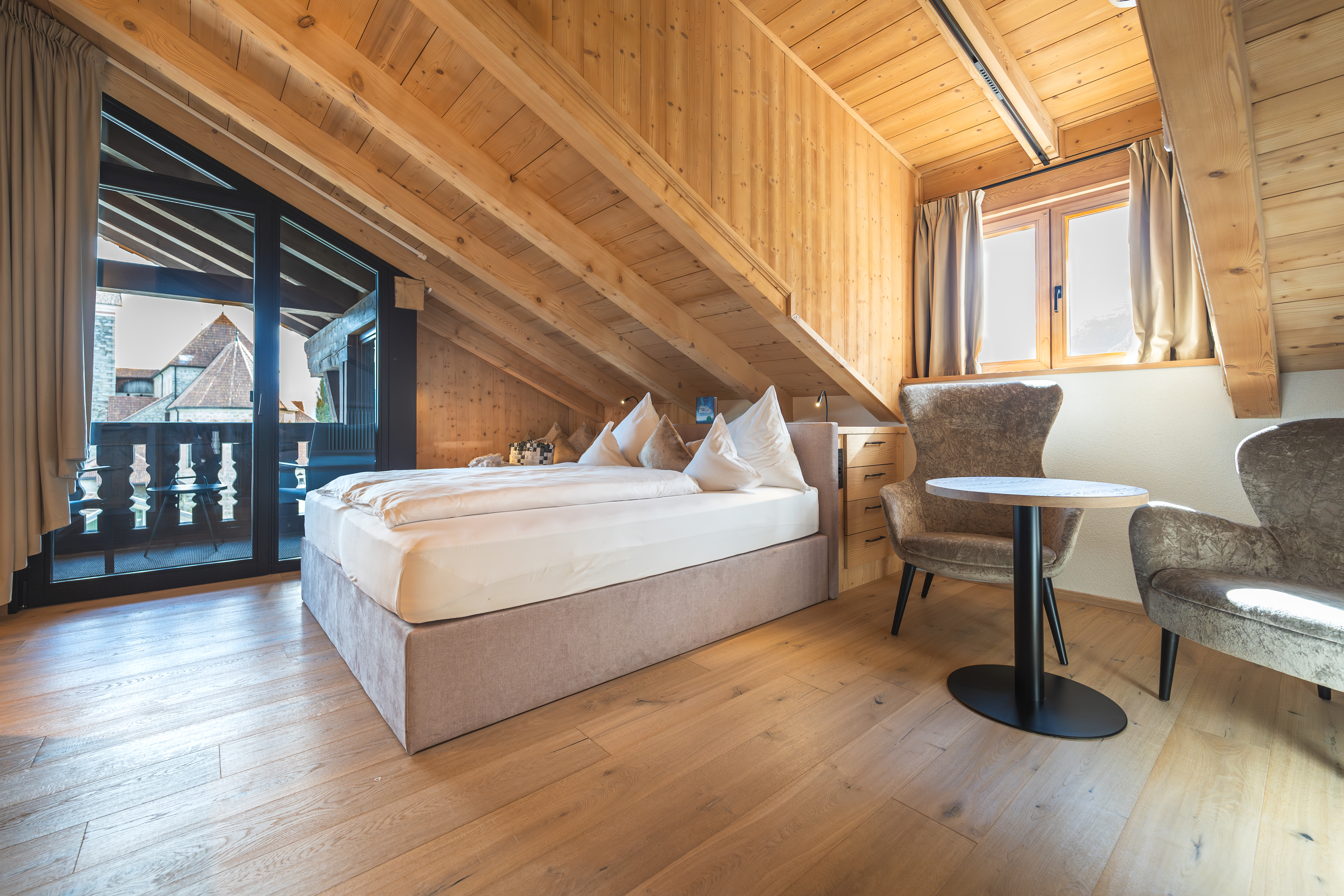 Wellnesshotel: Doppelzimmer Schenna - Hotel Schlosswirt - Zimmer | Suiten
