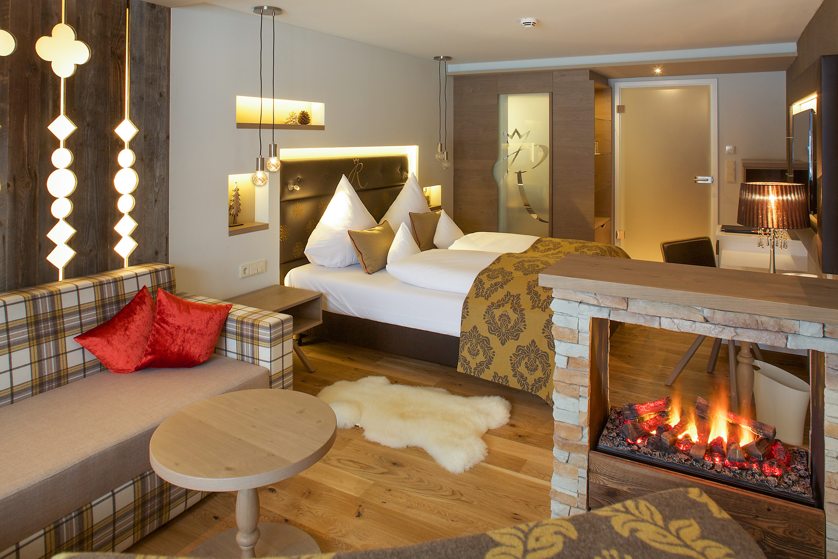 Wellnesshotel: Junior-Suite TurmSuite - Das Rübezahl Romantic Hideaway & Boutique Spa