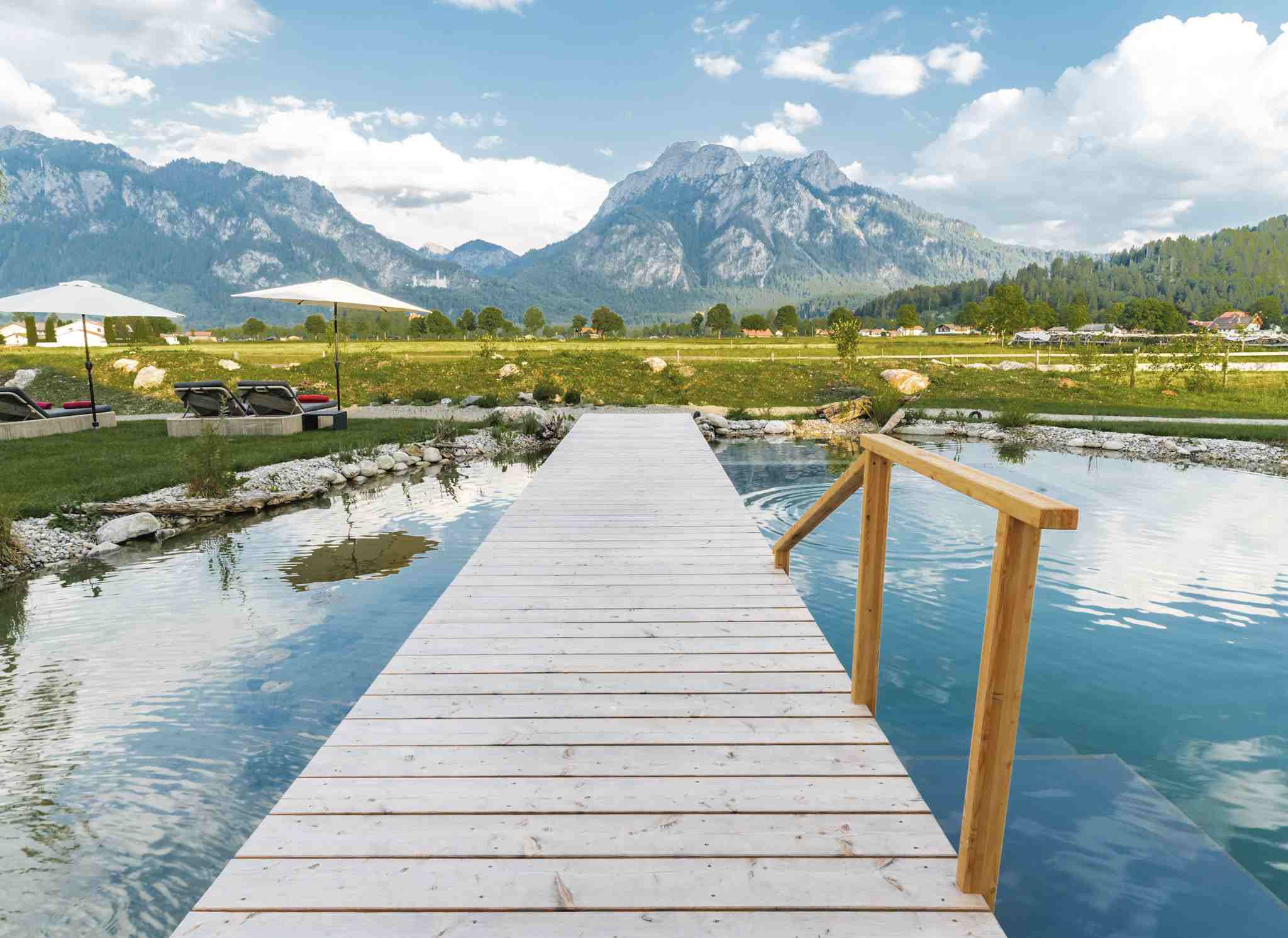 Wellnesshotel: Naturteich im Wellnessgarten Hotel Das Rübezahl - Das Rübezahl Romantic Hideaway & Boutique Spa