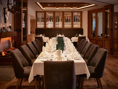 Wellnessurlaub - Fontanella - Festtafel im Restaurant - Hanusel Hof