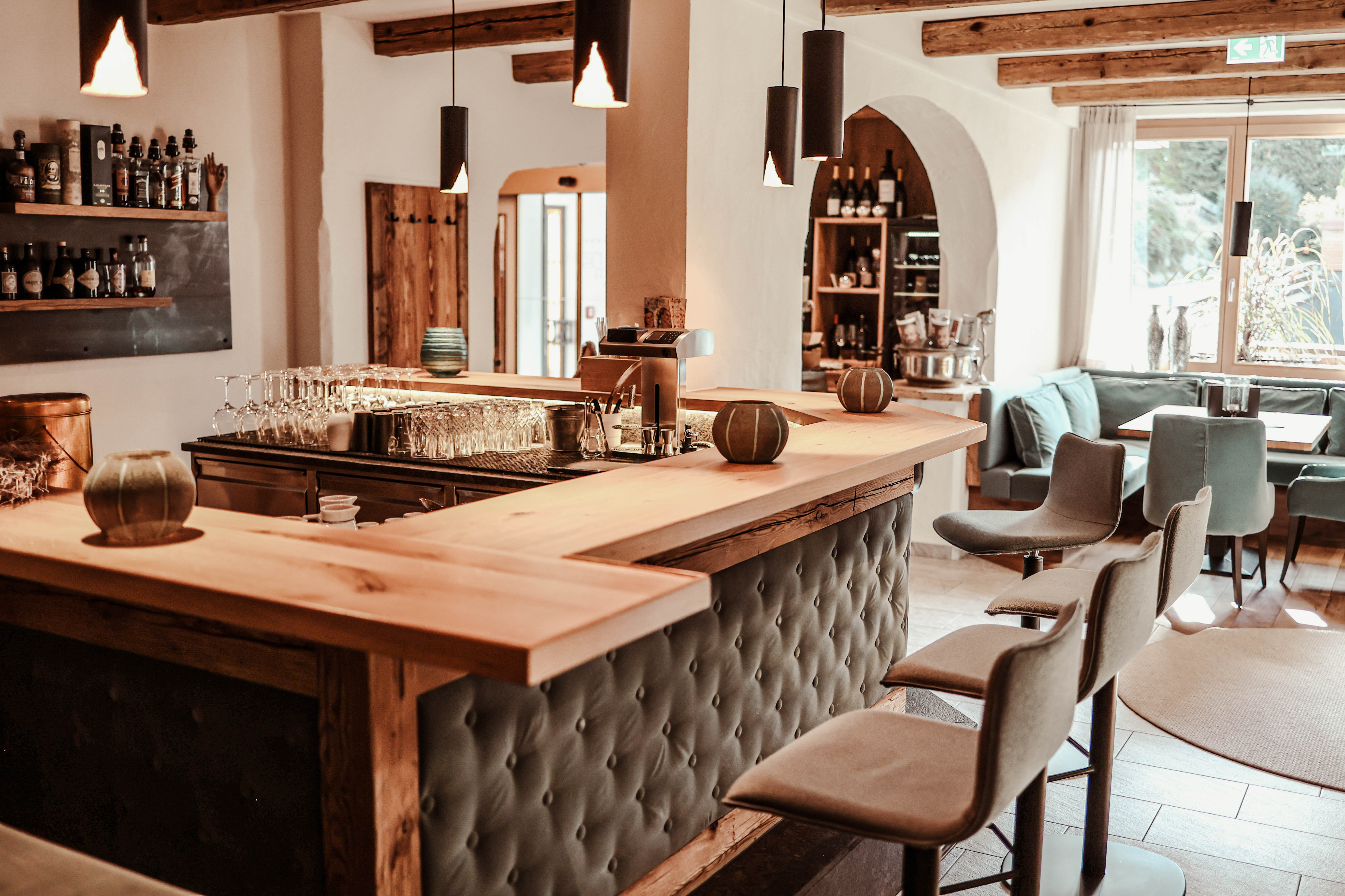 Wellnesshotel: Gemütliche Hotelbar  - Hotel St. Georg zum See