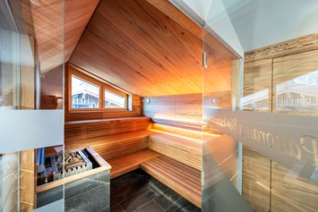Wellnesshotel: Panorama-Sauna - Hotel Tirol