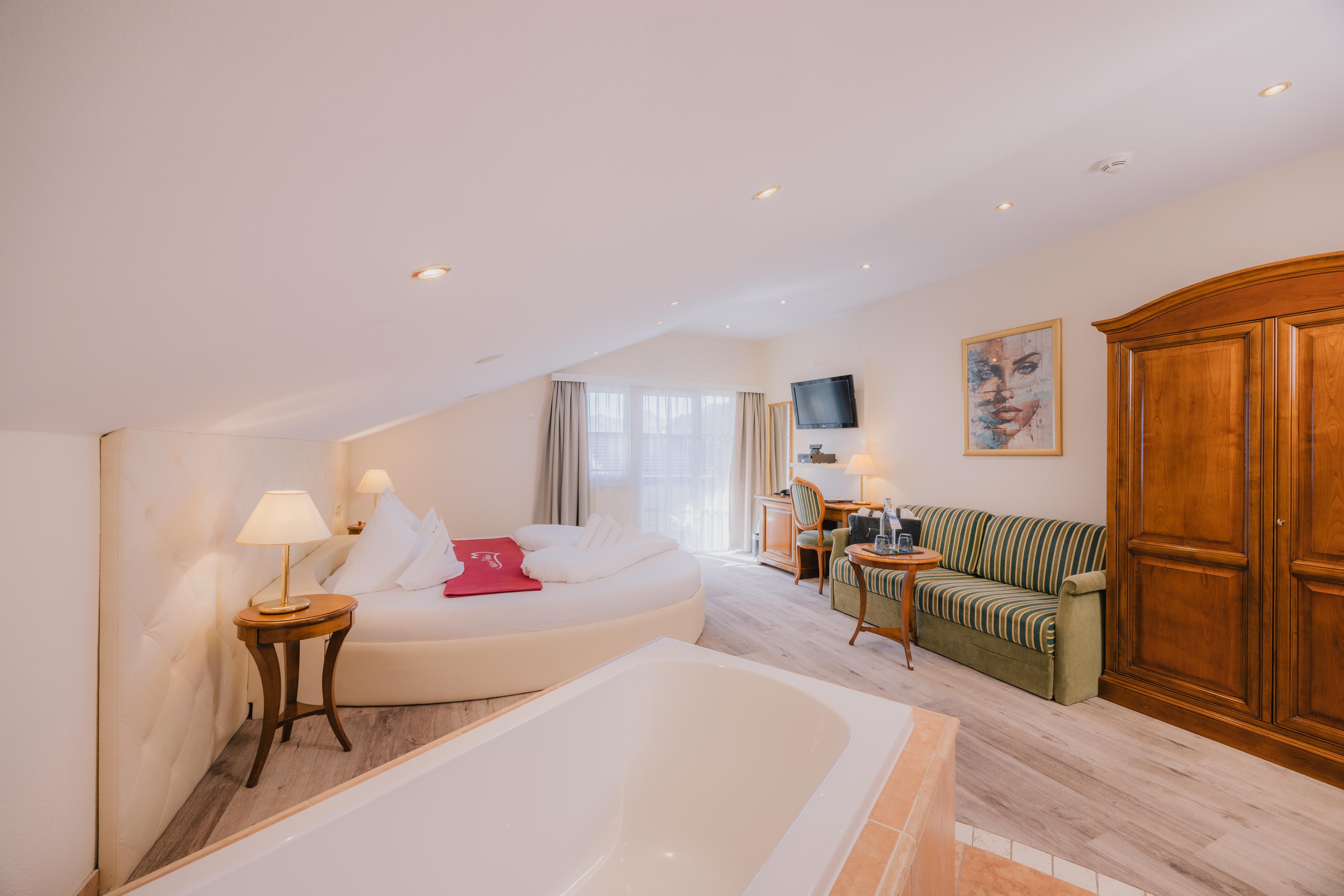Wellnesshotel: Paradies-Suite Nr. 401 - mein romantisches Hotel Garni Toalstock - Zimmer | Suiten
