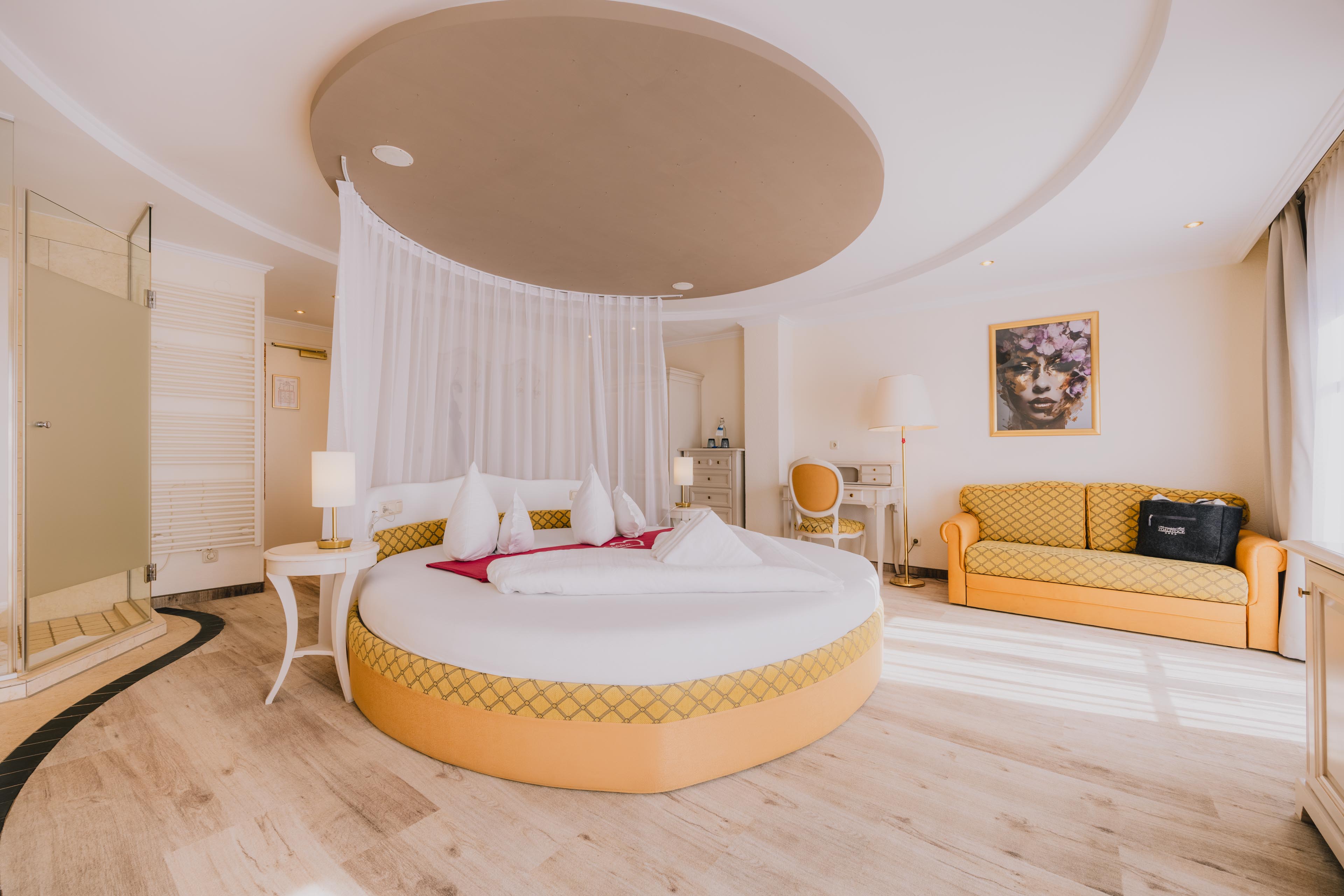 Wellnesshotel: Paradies-Suite Nr. 402 - mein romantisches Hotel Garni Toalstock - Zimmer | Suiten