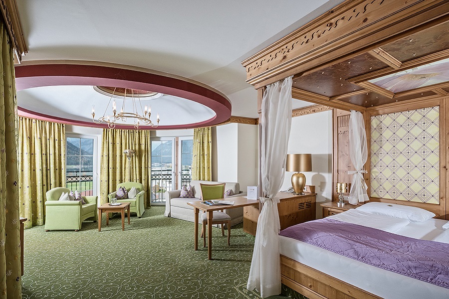 Hotel Vier Jahreszeiten Zimmerkategorien Frühlingssuite