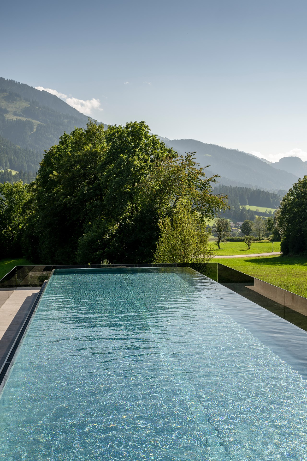 Kaiserlodge  Saunen und Bäder im Detail Infinity-Pool (Adults-only)