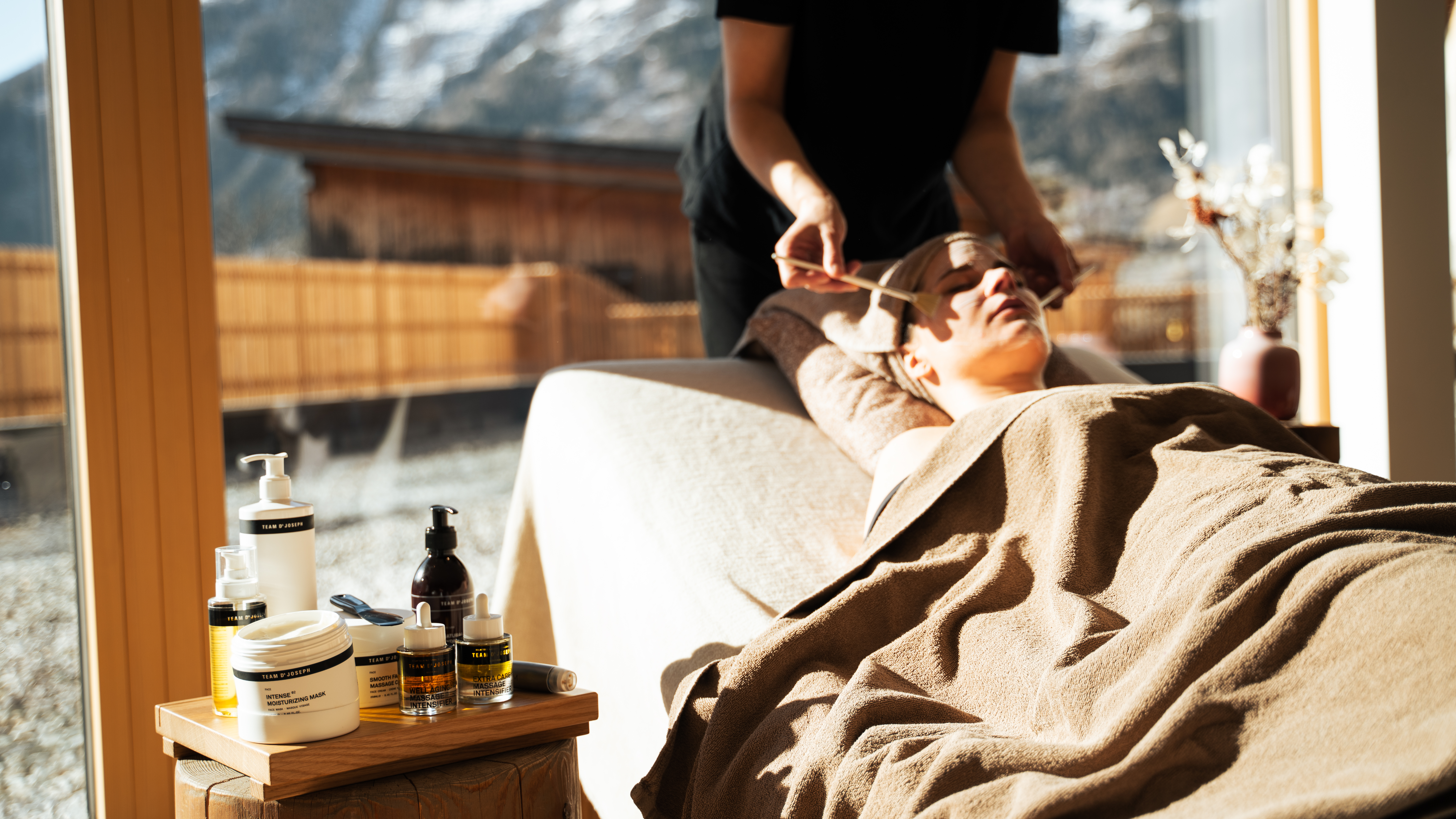 Wellnesshotel: Massagen & Kosmetikbehandlungen mit Naturkosmetik by TEAM Dr. Joseph - Naturhotel Outside - Sauna | Spa